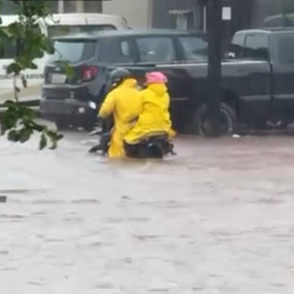 Chuva desaloja sete famílias e leva Caarapó a acionar comitê de crise