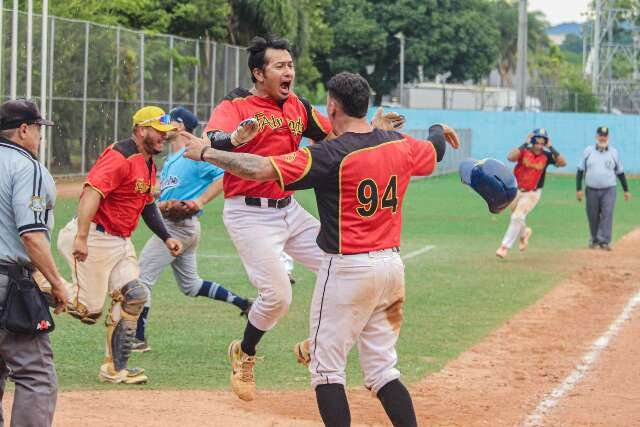 Equipe douradense conquista título nacional inédito no beisebol