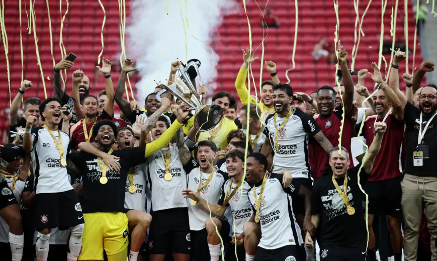 Deu Corinthians!! ‘Timão’ vence Flamengo e é bicampeão da Supercopa Rei
